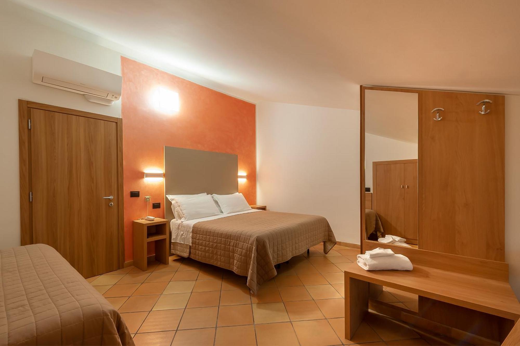 Hotel Sole Assisi Exterior foto