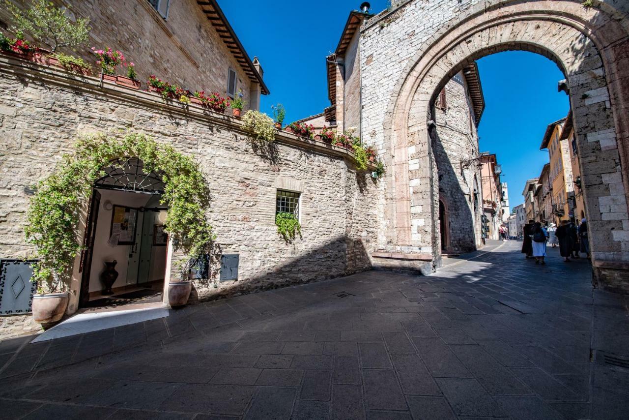 Hotel Sole Assisi Exterior foto