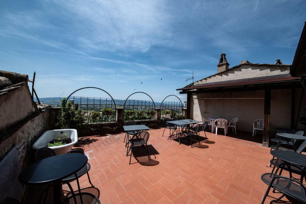 Hotel Sole Assisi Exterior foto