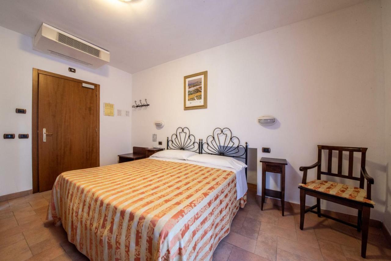 Hotel Sole Assisi Exterior foto